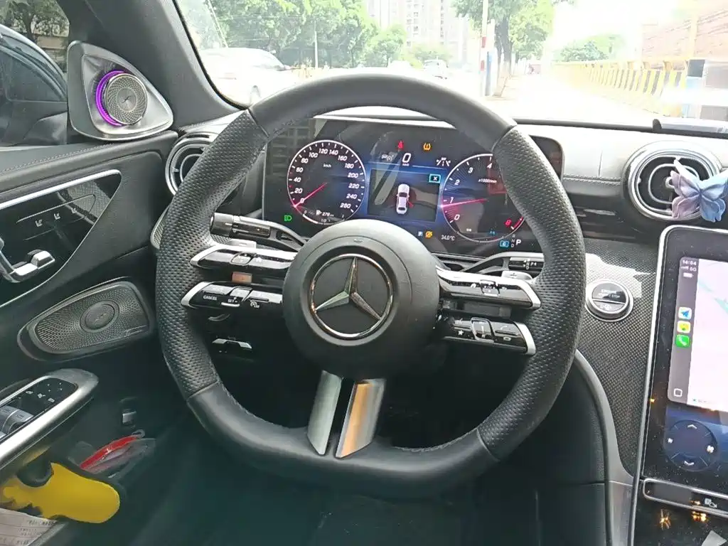Mercedes-Benz C-Класс 2024