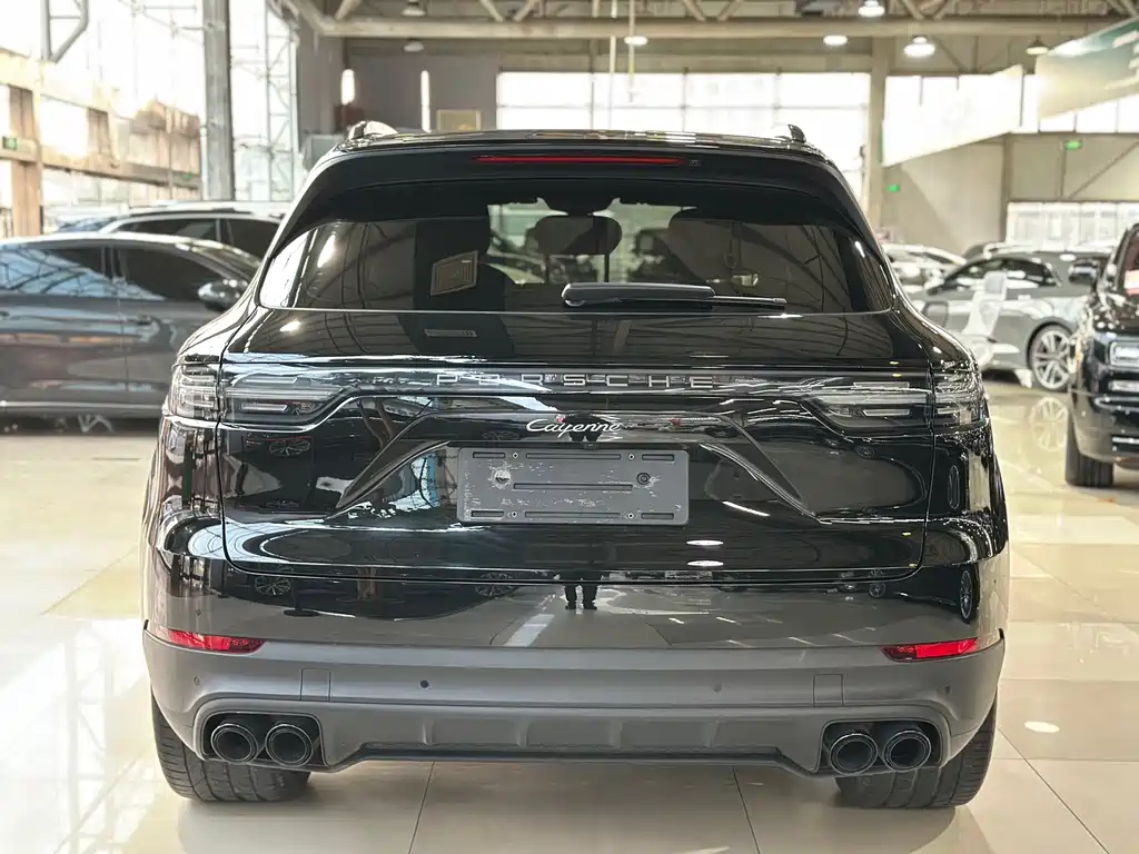 Porsche Cayenne 2023