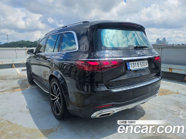 Mercedes-Benz GLS 2024