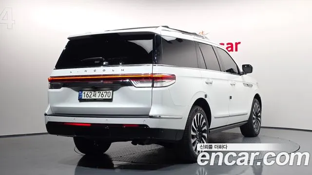 Lincoln Navigator 2023