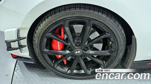 Hyundai Veloster 2021