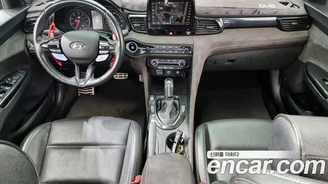 Hyundai Veloster 2021