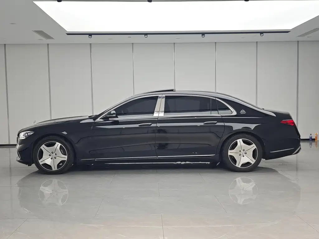 Mercedes-Benz Maybach S-Класс 2023