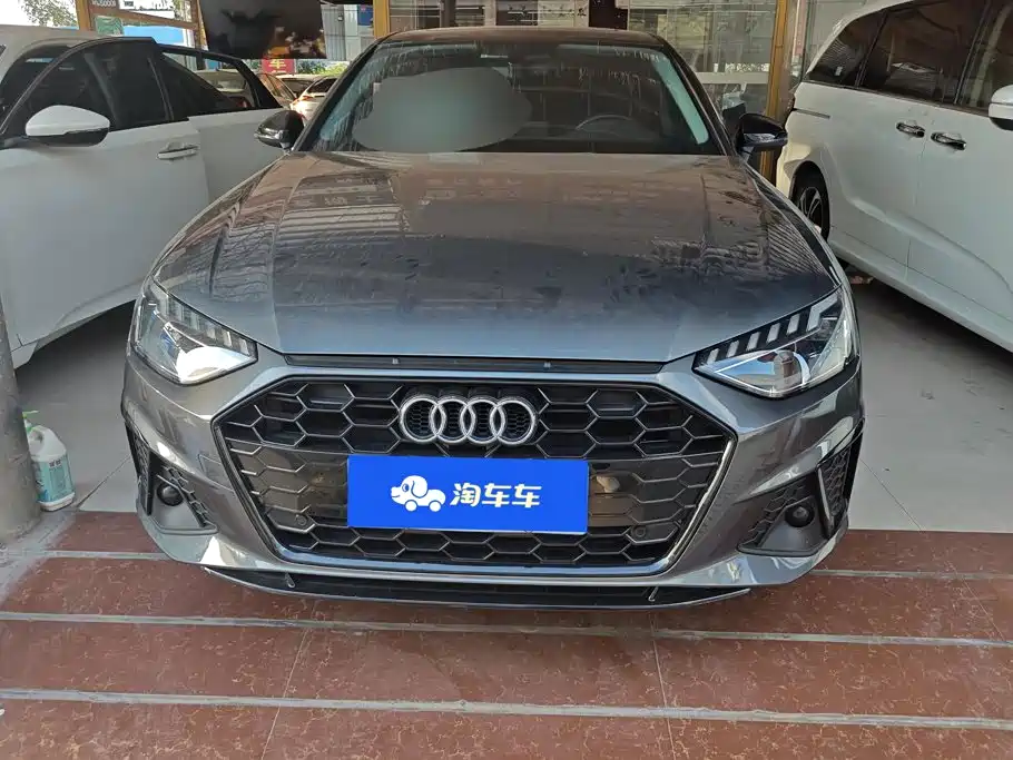 Audi A4 2022
