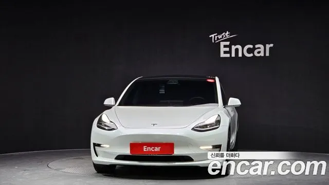 Tesla Model 3 2020