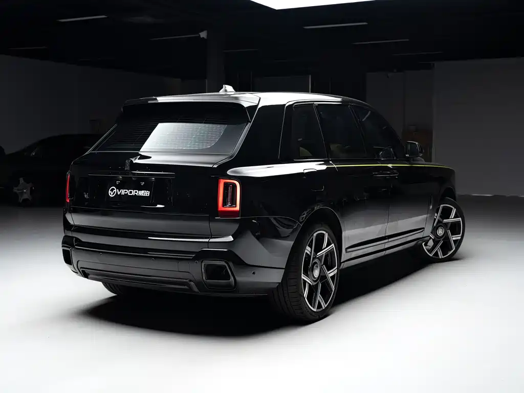 Rolls-Royce Cullinan 2025