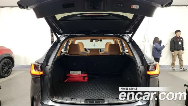 Lexus NX 2024