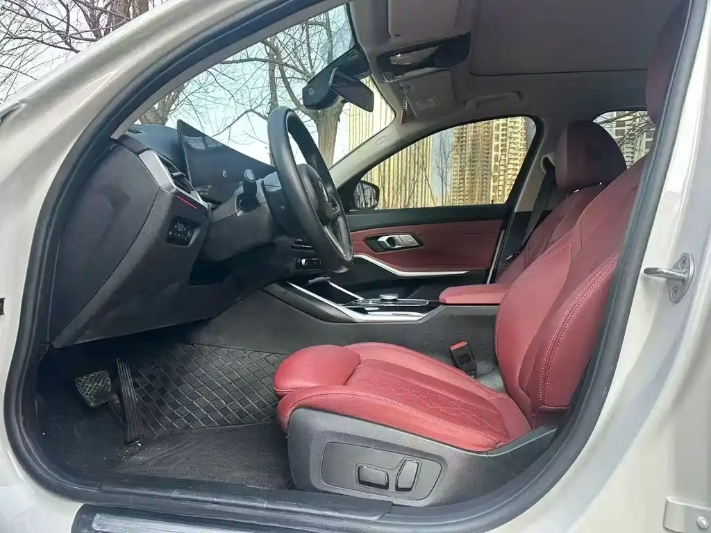 BMW i3 2024