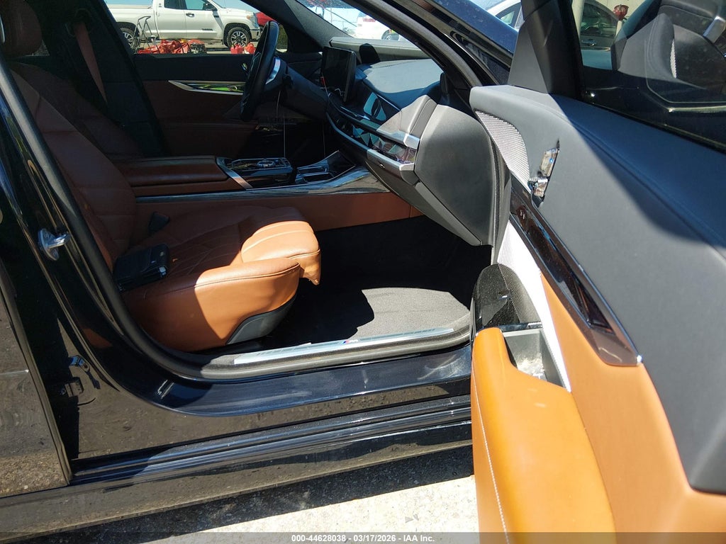 BMW i7 2024