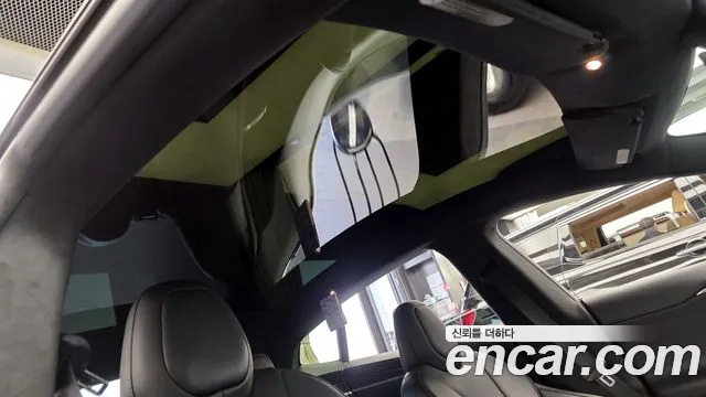 Tesla Model S 2023
