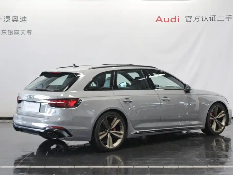 Audi RS 4 2024