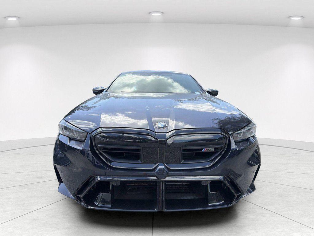 BMW M5 2025