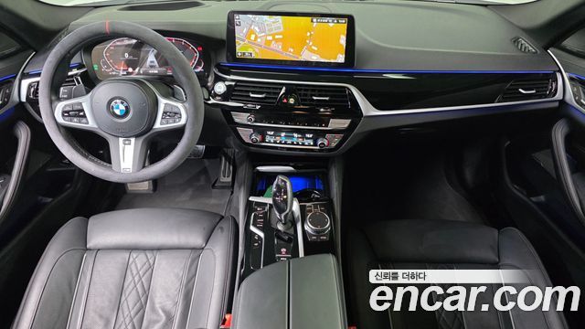 BMW 5 серии 2023