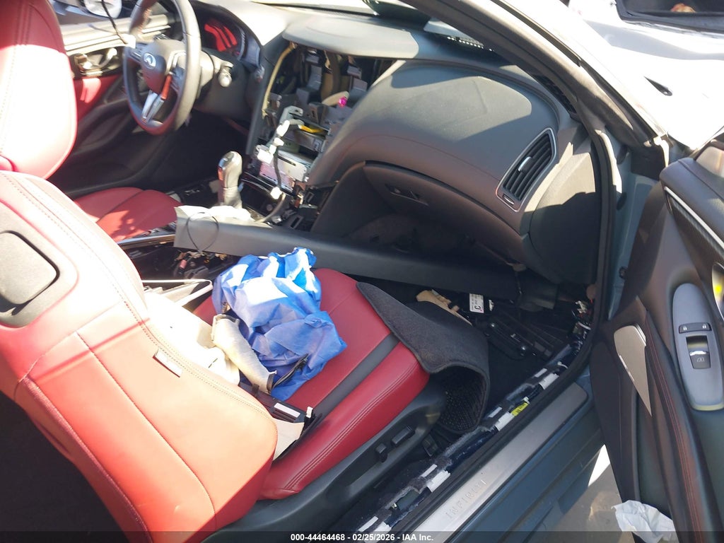 Infiniti Q60 2022