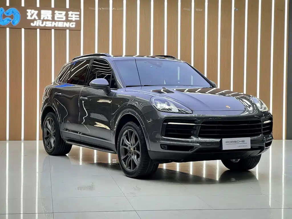 Porsche Cayenne 2022