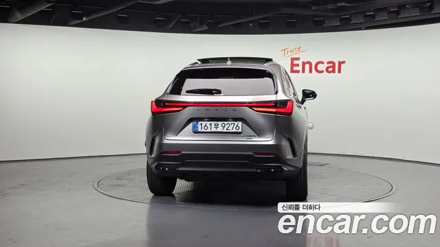 Lexus NX 2025