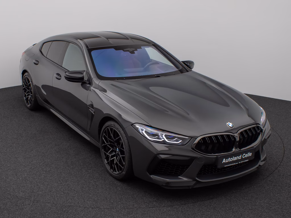 BMW M8 2022