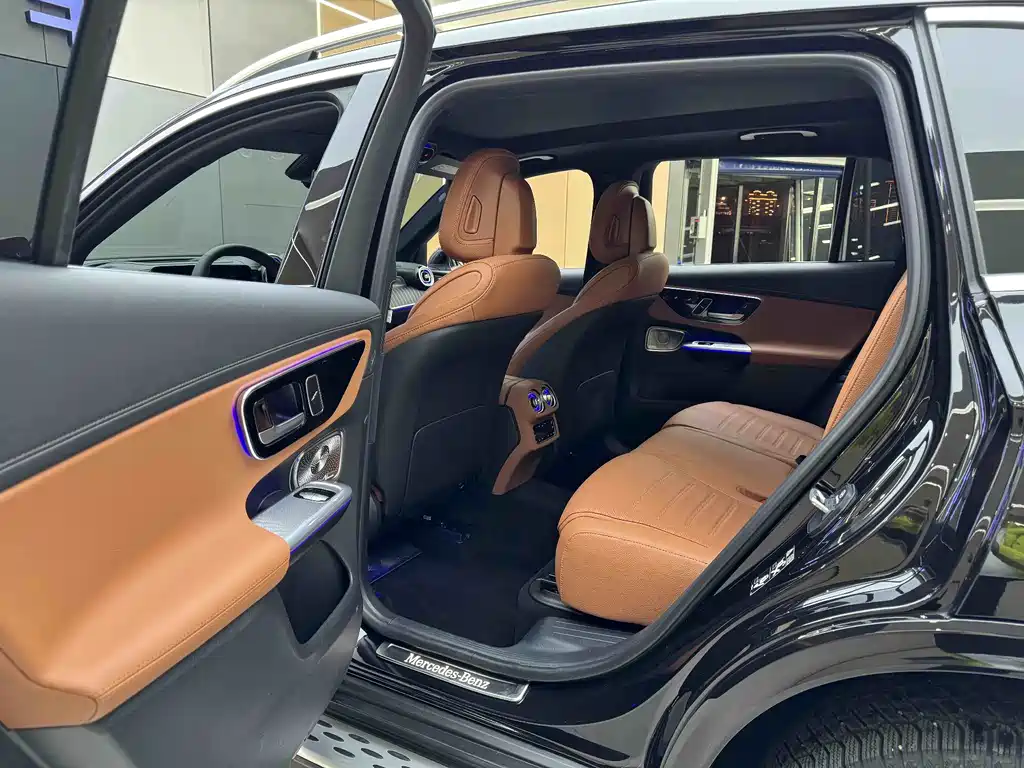 Mercedes-Benz GLC 2023