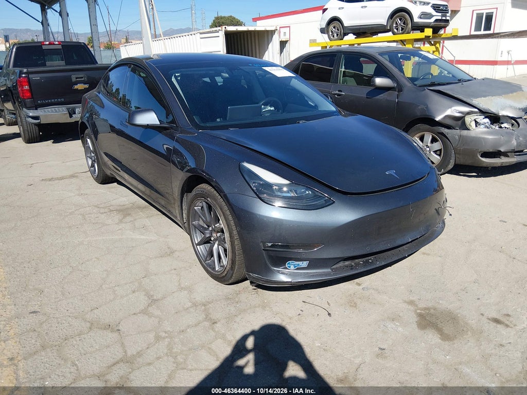 Tesla Model 3 2021