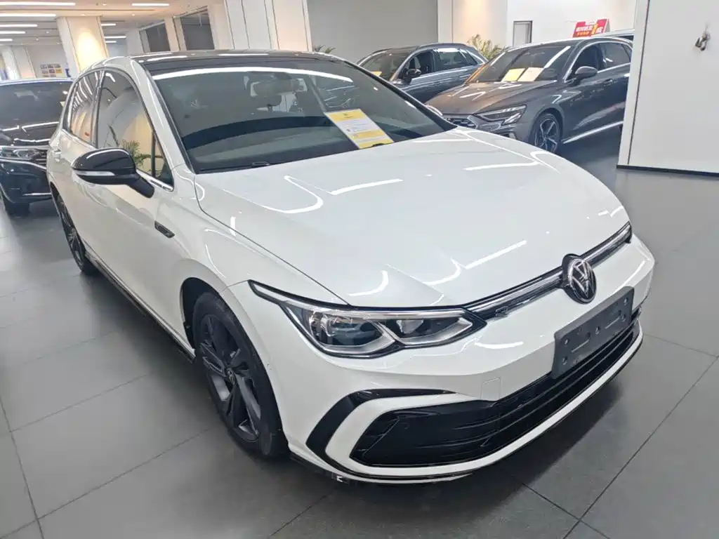 Volkswagen Golf 2023