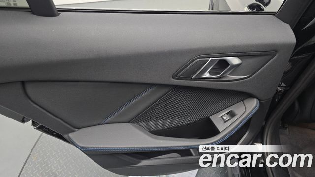 BMW 1 серии 2023