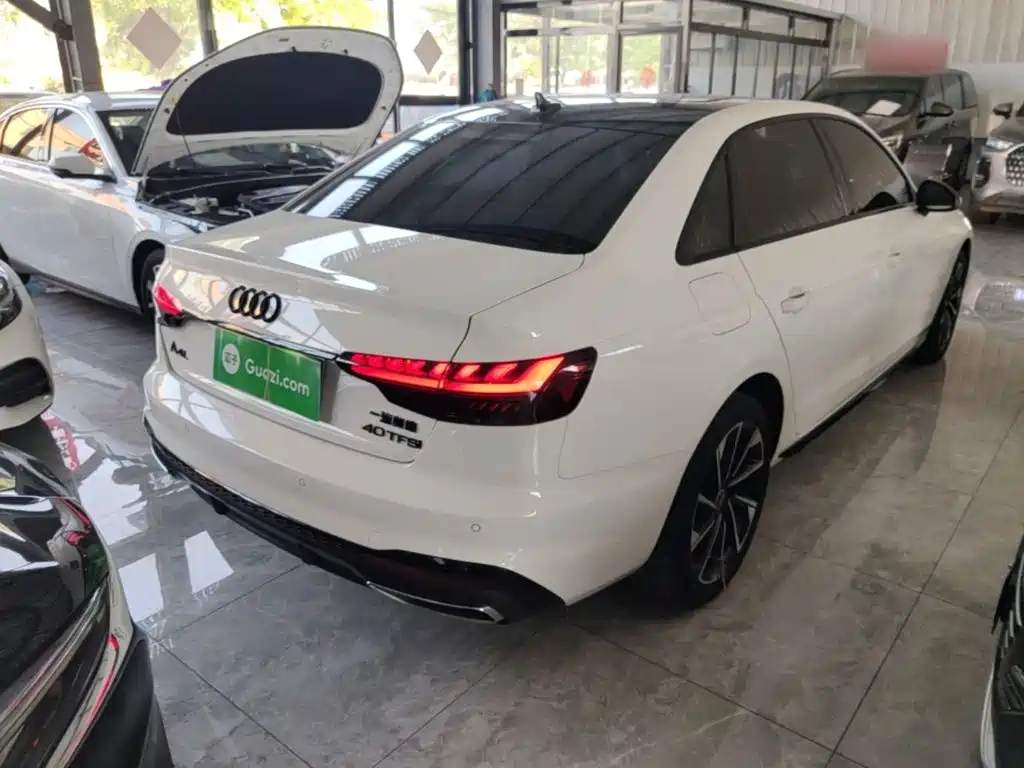 Audi A4 2023