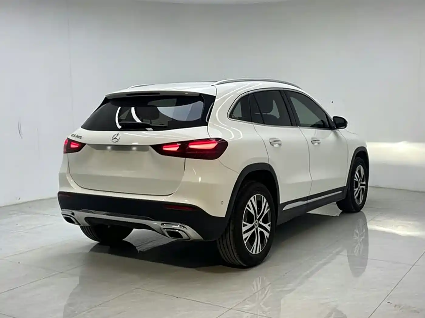 Mercedes-Benz GLA 2025