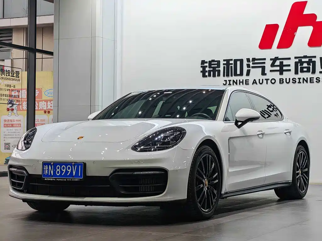 Porsche Panamera 2022