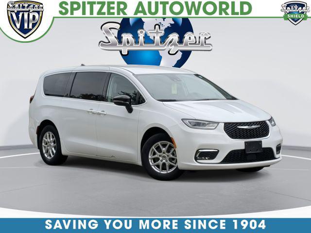 Chrysler Pacifica 2024