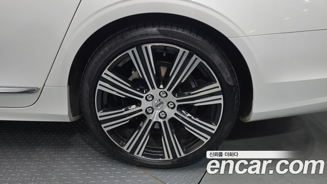 Volvo S90 2022
