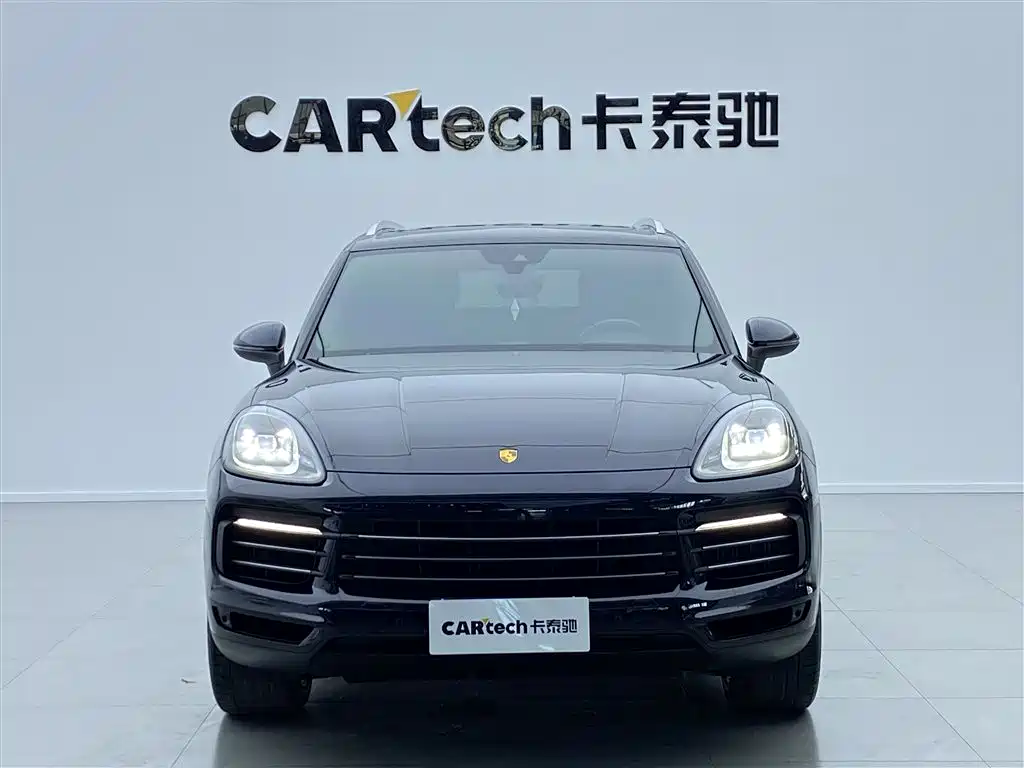 Porsche Cayenne 2022