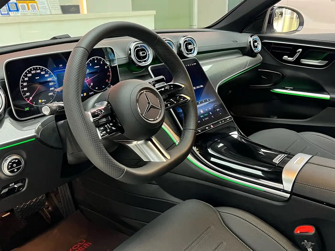 Mercedes-Benz C-Класс 2025