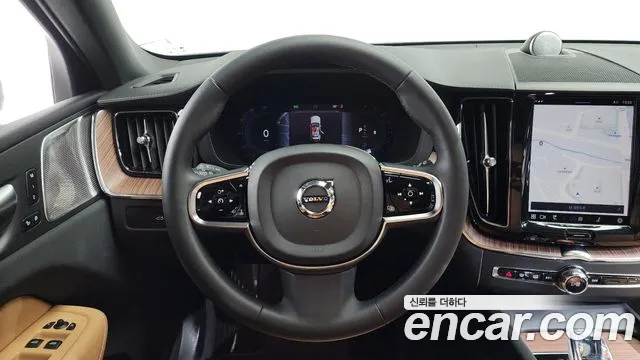 Volvo XC60 2024