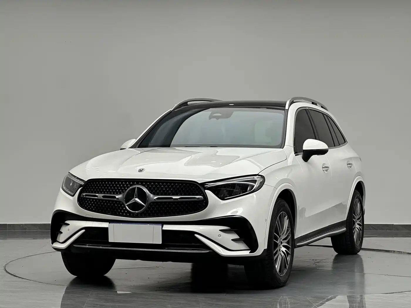Mercedes-Benz GLC 2023
