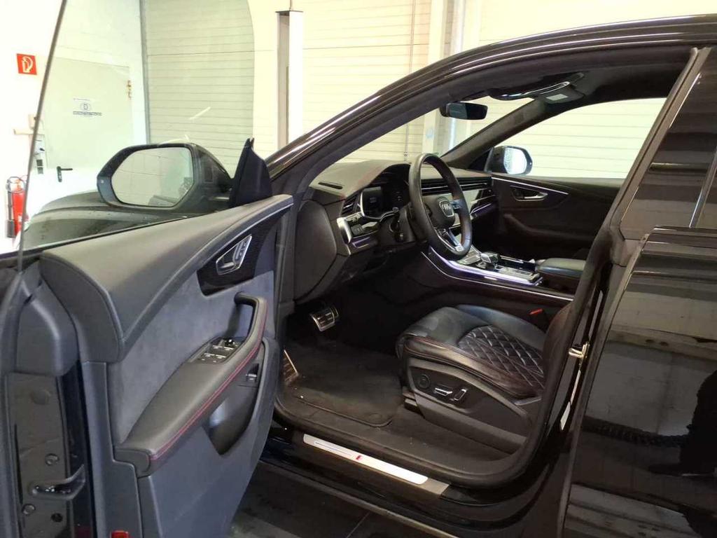 Audi Q8 2023