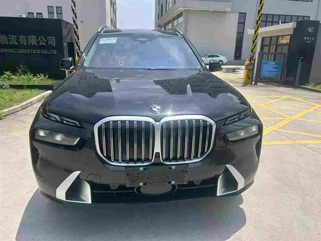 BMW X7 2024