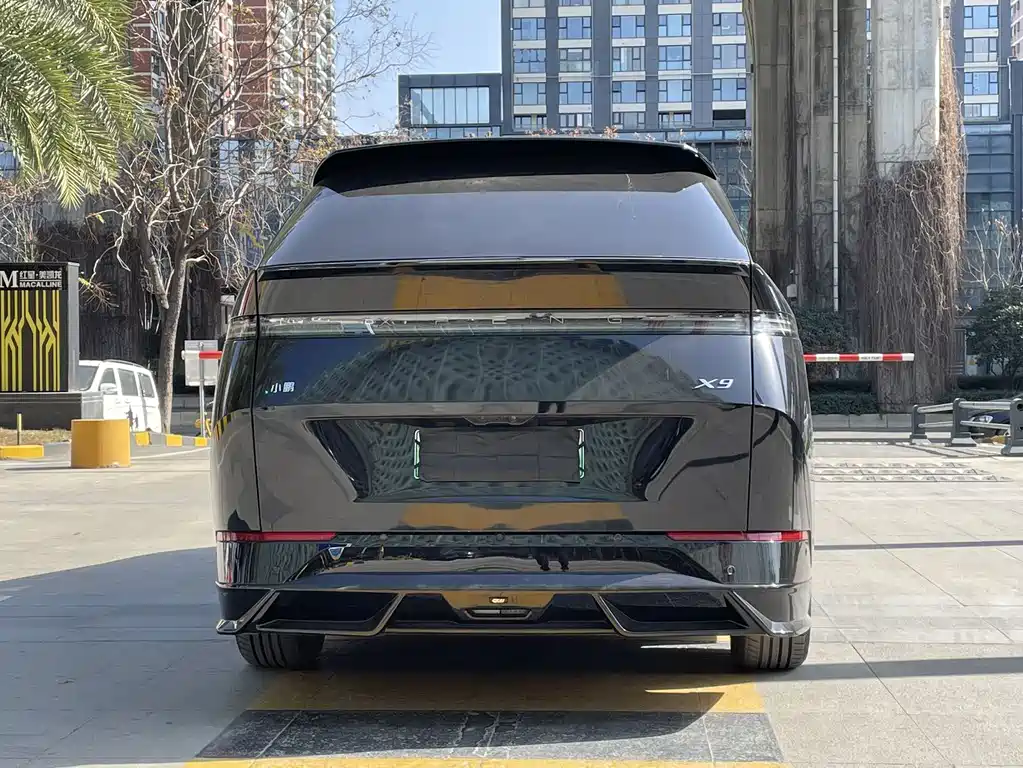 Xpeng X9 2024