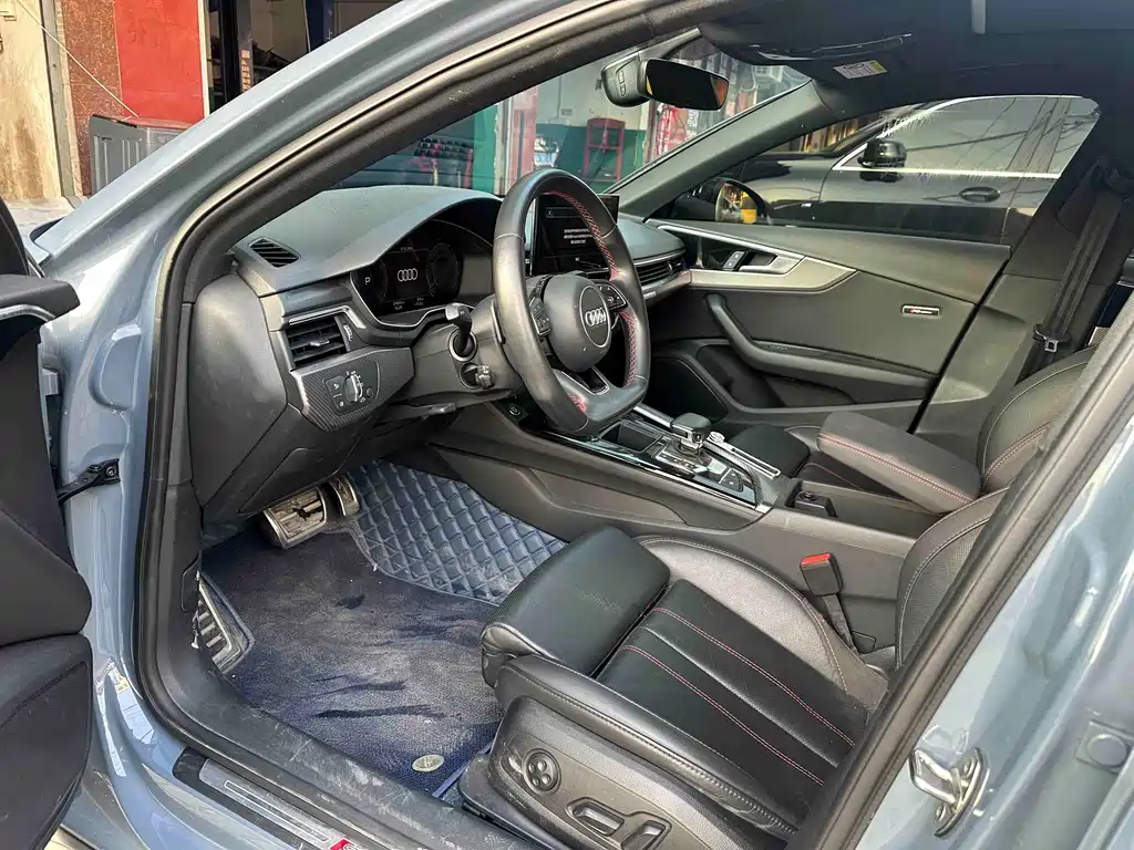 Audi A4 2022