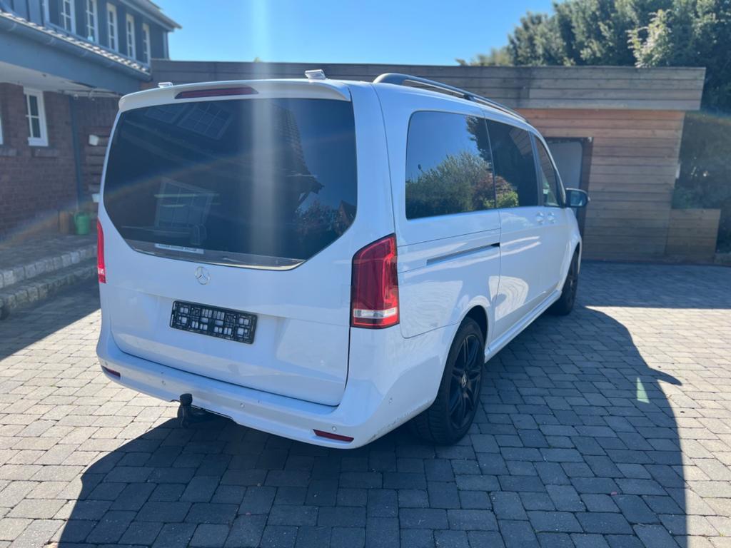 Mercedes-Benz V 300 2023