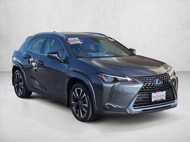Lexus UX 2024