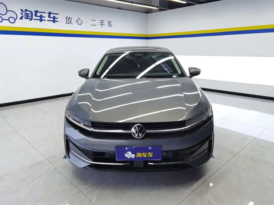 Volkswagen Magotan 2025