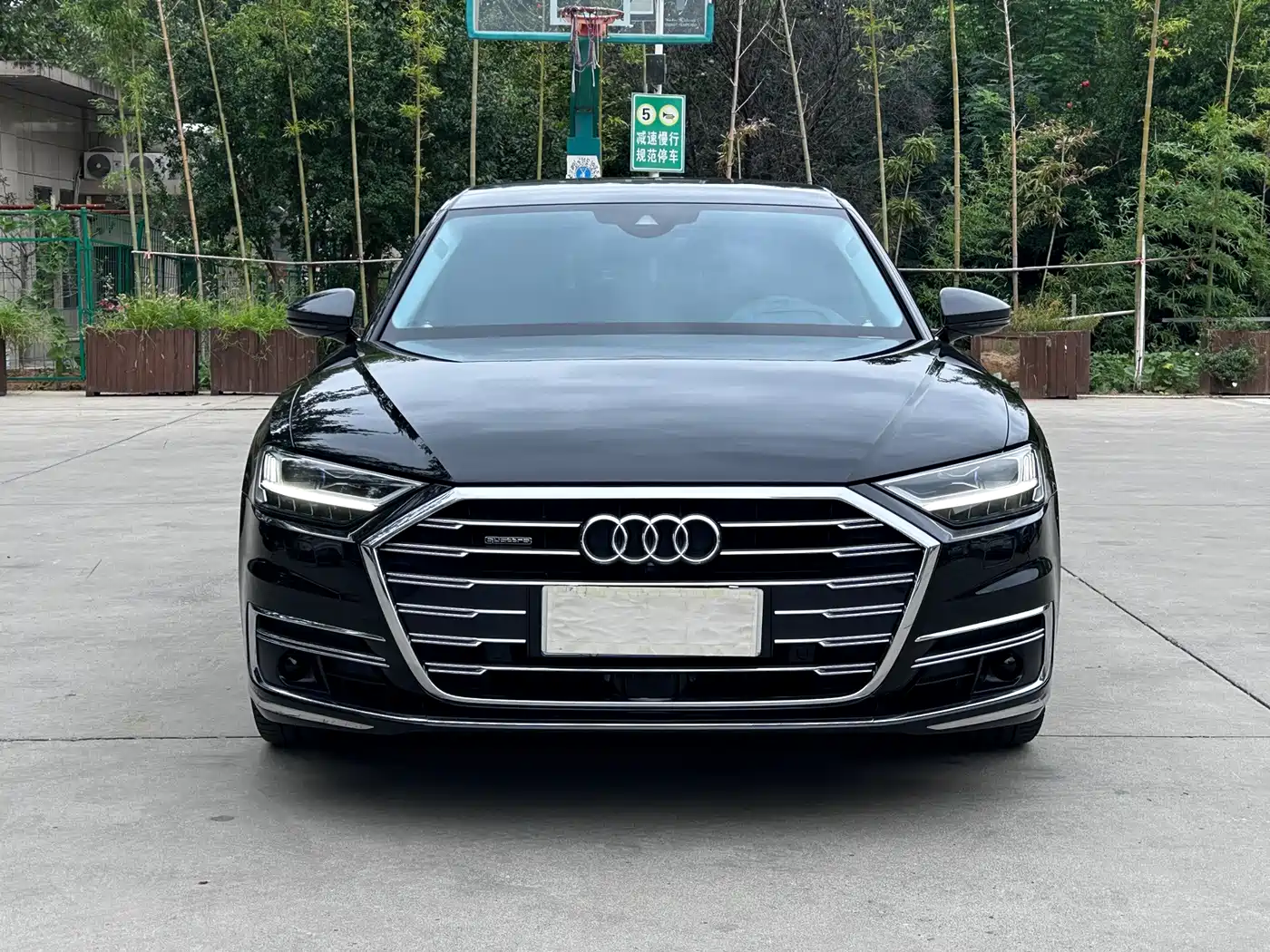 Audi A8 2022