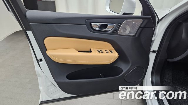 Volvo XC60 2021