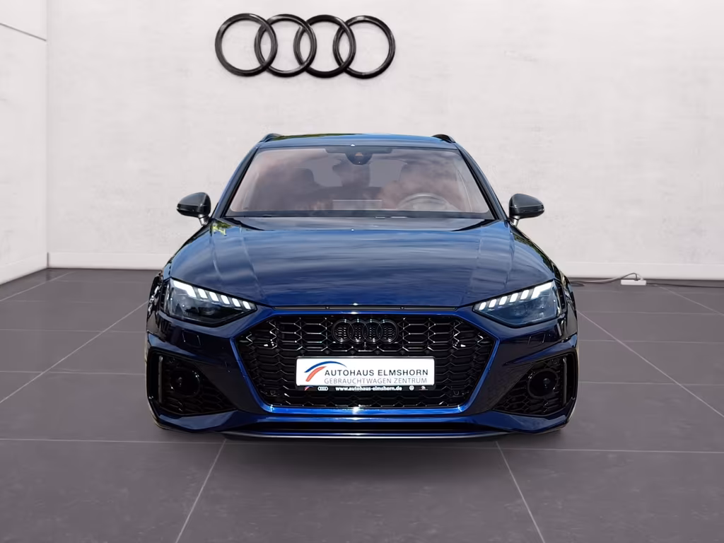 Audi RS4 2024