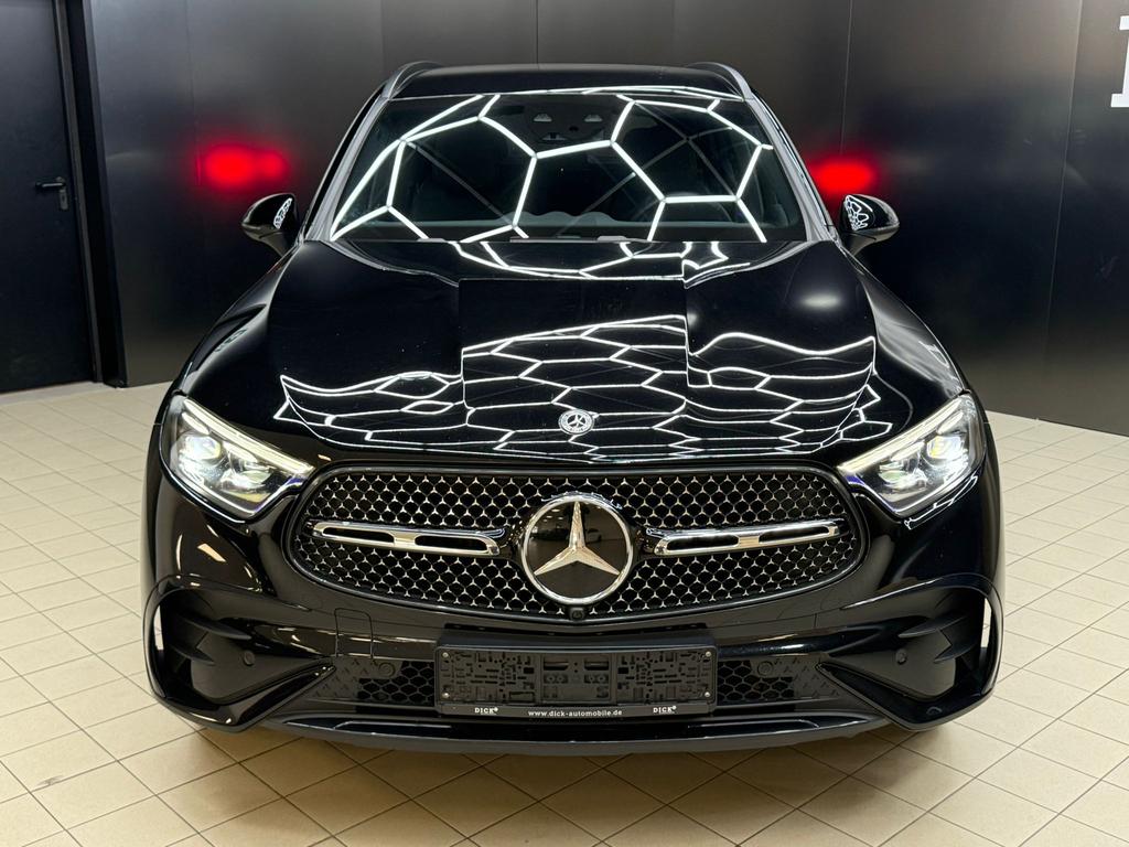 Mercedes-Benz GLC 300 2023