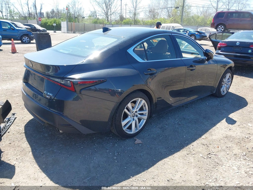 Lexus IS 300 2021
