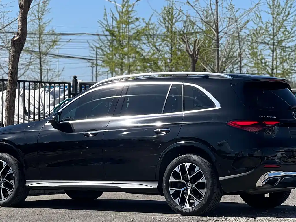 Mercedes-Benz GLC 2024