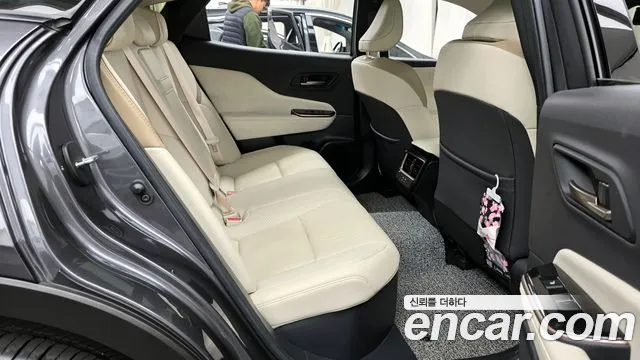 Toyota Crown 2023