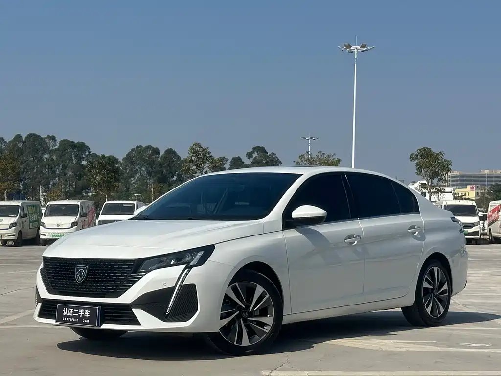 Peugeot 408 2024