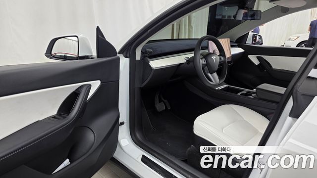 Tesla Model Y 2022